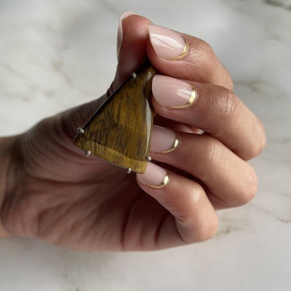 Artisian handmade tiger's eye necklace and stearling silver outline - Picture 4 of 5